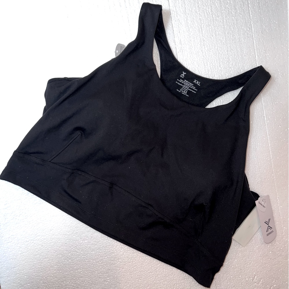 Version black sports bra